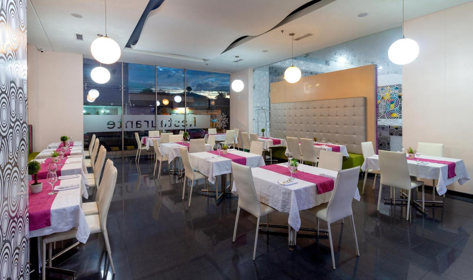 מונטריה Hotel Baroca מראה חיצוני תמונה